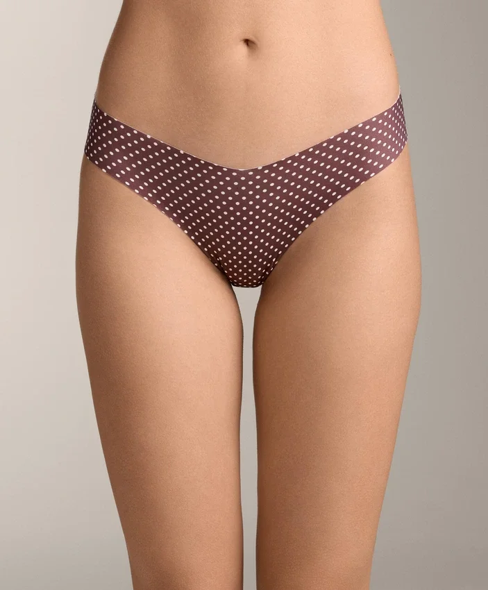 3 pary klasycznych majtek Bikini z niewidocznym wycięciem w kształcie litery V, wykonanych z mieszanki poliamidu i wyciętych laserowo 3 pary klasycznych majtek Bikini z niewidocznym wycięciem w kształcie litery V, wykonanych z mieszanki poliamidu i wyciętych laserowo