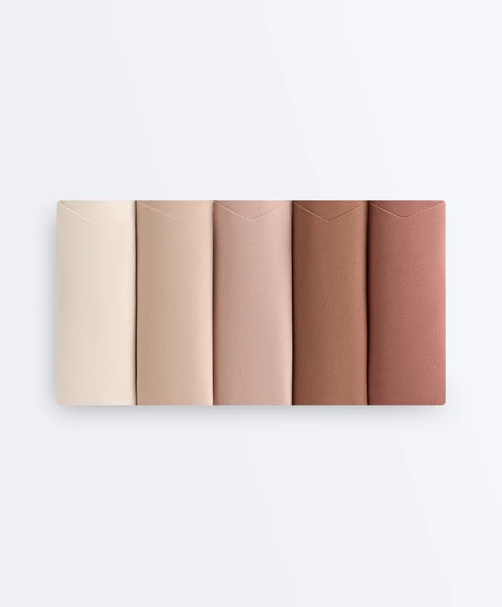 5 klasycznych majtek z mieszanki poliamidu z niewidocznym wycięciem w kształcie litery V w kolorach Pantone™ 5 klasycznych majtek z mieszanki poliamidu z niewidocznym wycięciem w kształcie litery V w kolorach Pantone™