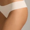 5 par niewidocznych brazylijskich majtek z mieszanki poliamidu Pantone™ 5 par niewidocznych brazylijskich majtek z mieszanki poliamidu Pantone™