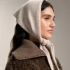 Bandana z dzianiny 90% wełna, 10% kaszmir Bandana z dzianiny 90% wełna, 10% kaszmir