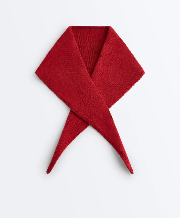 Bandana z dzianiny 90% wełna, 10% kaszmir Bandana z dzianiny 90% wełna, 10% kaszmir