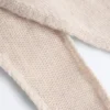Bandana z dzianiny 90% wełna, 10% kaszmir Bandana z dzianiny 90% wełna, 10% kaszmir