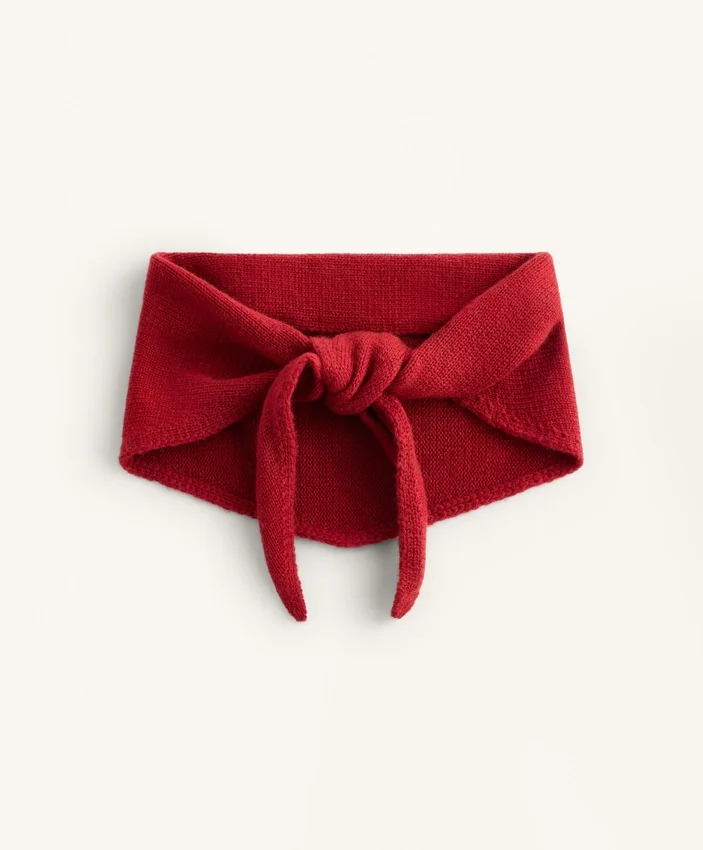 Bandana z dzianiny 90% wełna, 10% kaszmir Bandana z dzianiny 90% wełna, 10% kaszmir