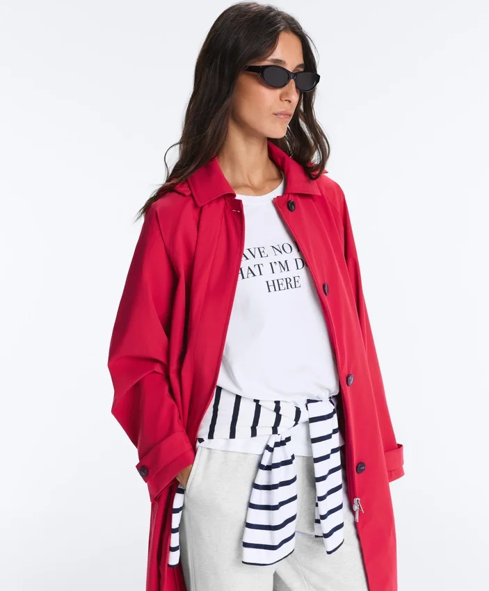 Bardzo lekka kurtka wodoodporna o długości midi 10K Bardzo lekka kurtka wodoodporna o długości midi 10K