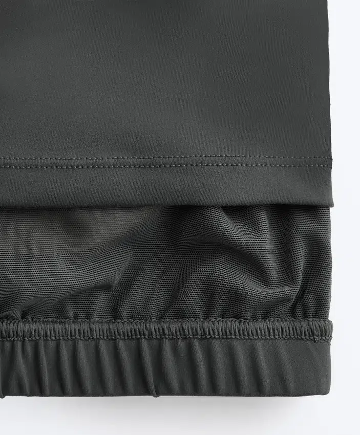 Bezrękawnik Comfortlux z plecionym dekoltem typu halter Bezrękawnik Comfortlux z plecionym dekoltem typu halter