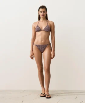 Figi Bikini o średnim stopniu zakrycia z marszczonym materiałem i wiązaniem Figi Bikini o średnim stopniu zakrycia z marszczonym materiałem i wiązaniem