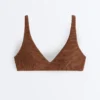 Bikini z marszczonym dekoltem typu halter Bikini z marszczonym dekoltem typu halter