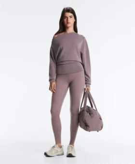 Bluza z asymetrycznym dekoltem, regulowaną talią i Soft Touch modalem Bluza z asymetrycznym dekoltem, regulowaną talią i Soft Touch modalem