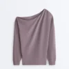 Bluza z asymetrycznym dekoltem, regulowaną talią i Soft Touch modalem Bluza z asymetrycznym dekoltem, regulowaną talią i Soft Touch modalem