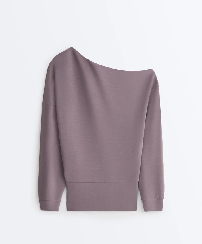 Bluza z asymetrycznym dekoltem, regulowaną talią i Soft Touch modalem Bluza z asymetrycznym dekoltem, regulowaną talią i Soft Touch modalem