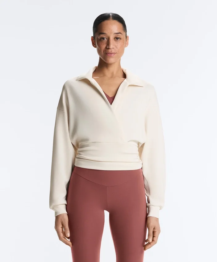 Bluza z golfem i wiązaniem, wykonana z Soft Touch Modalu Bluza z golfem i wiązaniem, wykonana z Soft Touch Modalu