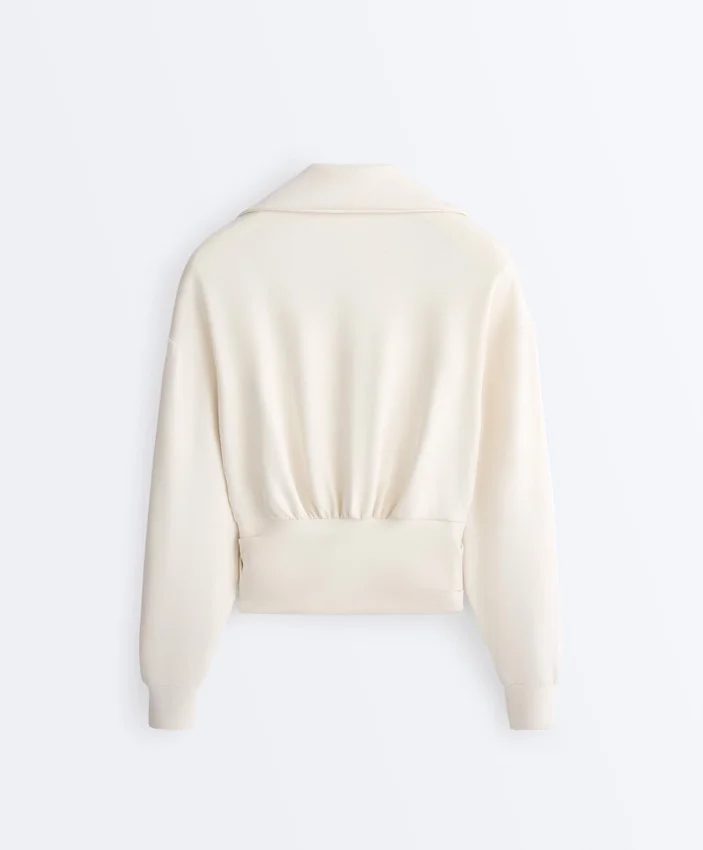Bluza z golfem i wiązaniem, wykonana z Soft Touch Modalu Bluza z golfem i wiązaniem, wykonana z Soft Touch Modalu