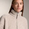Bluza z imitacji kożuchu z przednią kieszenią Bluza z imitacji kożuchu z przednią kieszenią