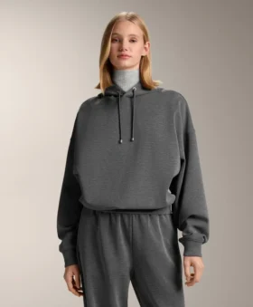 Bluza z kapturem o prostym kroju z szczotkowanego modalu w kolorze melanżowym Bluza z kapturem o prostym kroju z szczotkowanego modalu w kolorze melanżowym