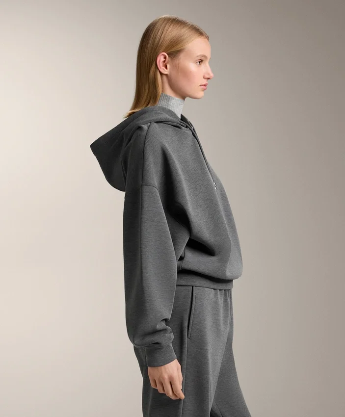 Bluza z kapturem o prostym kroju z szczotkowanego modalu w kolorze melanżowym Bluza z kapturem o prostym kroju z szczotkowanego modalu w kolorze melanżowym