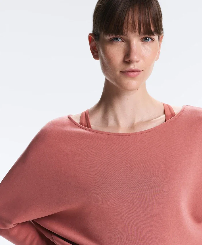 Bluza z modalu Soft Touch z dekoltem w łódkę Bluza z modalu Soft Touch z dekoltem w łódkę