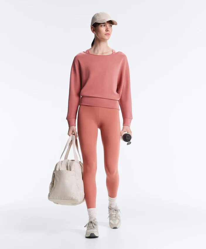 Bluza z modalu Soft Touch z dekoltem w łódkę Bluza z modalu Soft Touch z dekoltem w łódkę