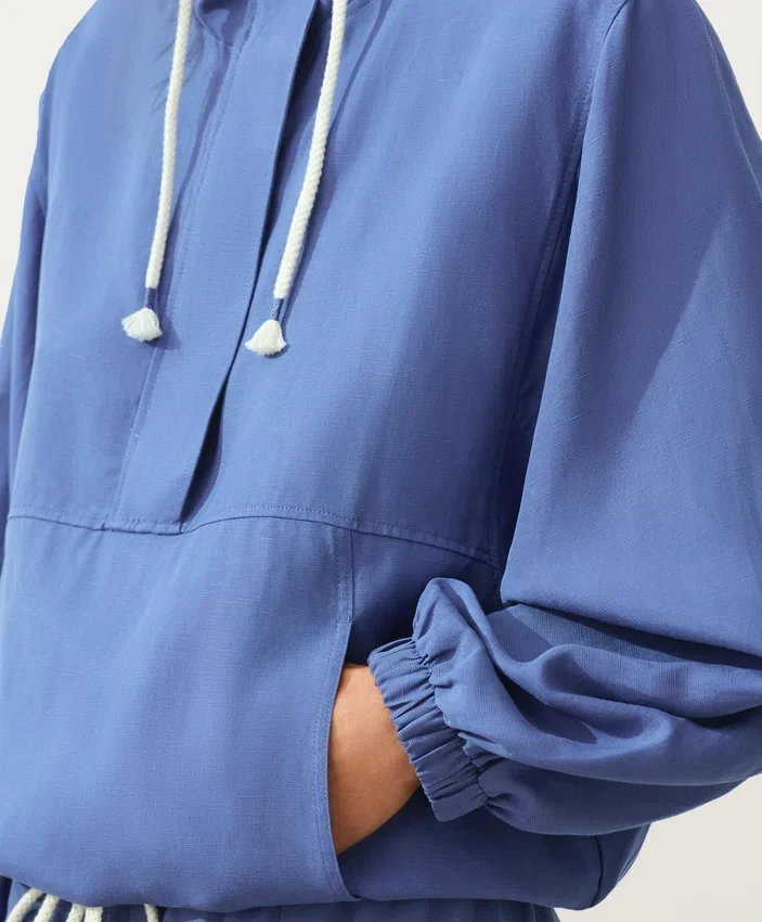 Bluza z półsuwakiem i kieszenią z przodu, mieszanka lyocellu i 24% lnu Bluza z półsuwakiem i kieszenią z przodu, mieszanka lyocellu i 24% lnu