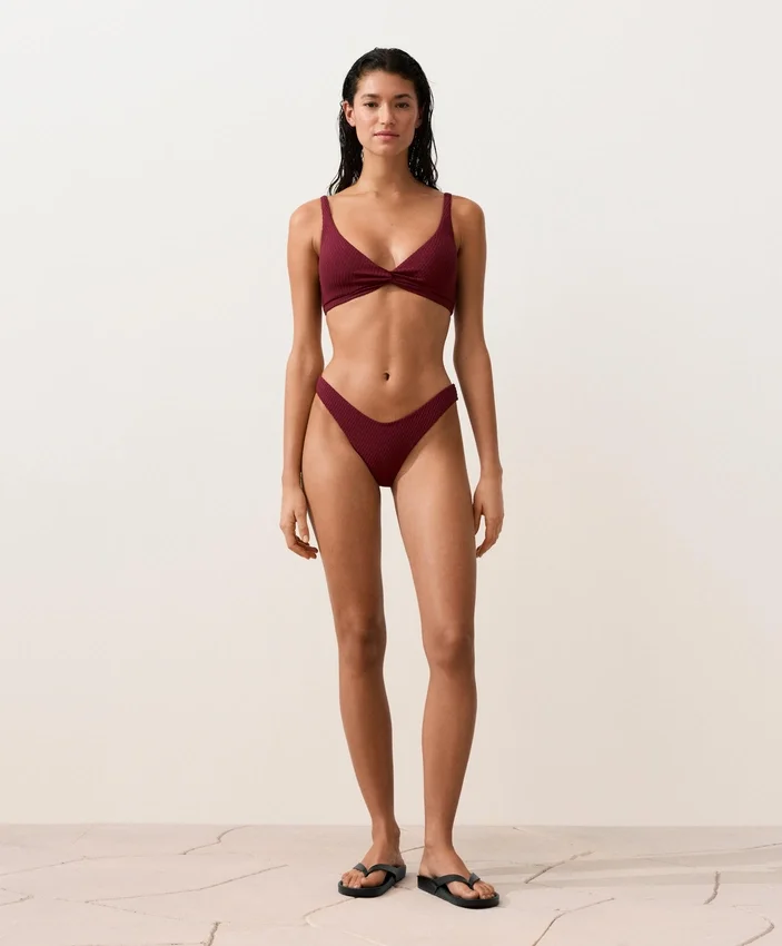 Brazylijskie majtki bikini z wycięciem w kształcie litery U z żakardu w drobną kratkę Brazylijskie majtki bikini z wycięciem w kształcie litery U z żakardu w drobną kratkę