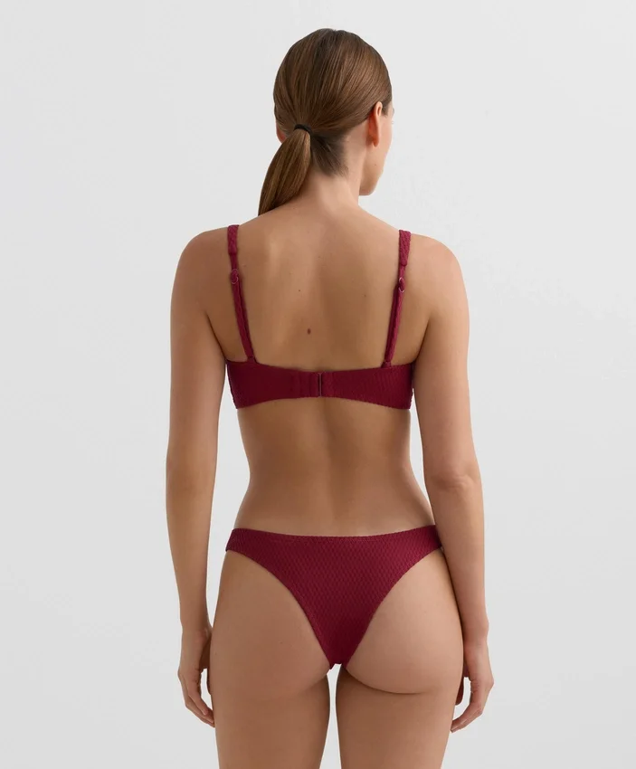 Brazylijskie majtki bikini z wycięciem w kształcie litery U z żakardu w drobną kratkę Brazylijskie majtki bikini z wycięciem w kształcie litery U z żakardu w drobną kratkę