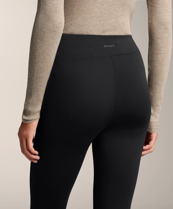 Ciepłe legginsy o wysokości 70 cm, sięgające do kostek Ciepłe legginsy o wysokości 70 cm, sięgające do kostek