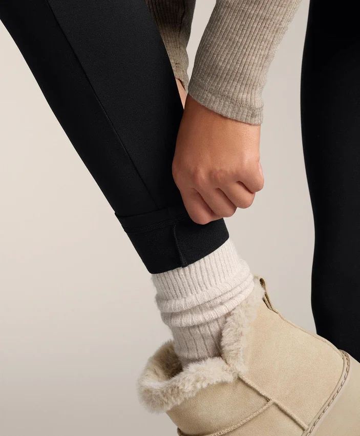 Ciepłe legginsy o wysokości 70 cm, sięgające do kostek Ciepłe legginsy o wysokości 70 cm, sięgające do kostek