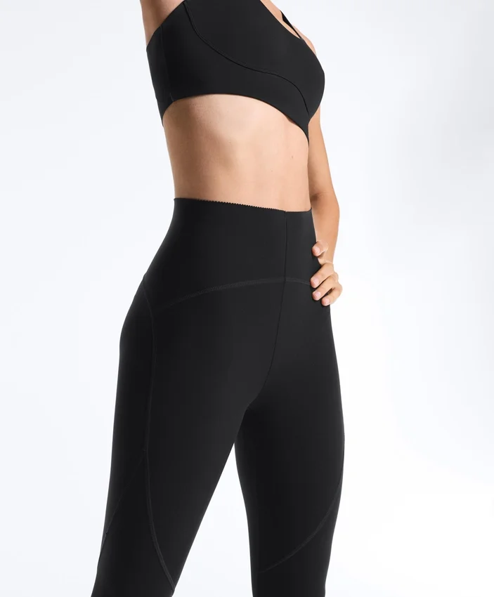 Compressive legginsy z wysokim stanem i długością do kostek Compressive legginsy z wysokim stanem i długością do kostek