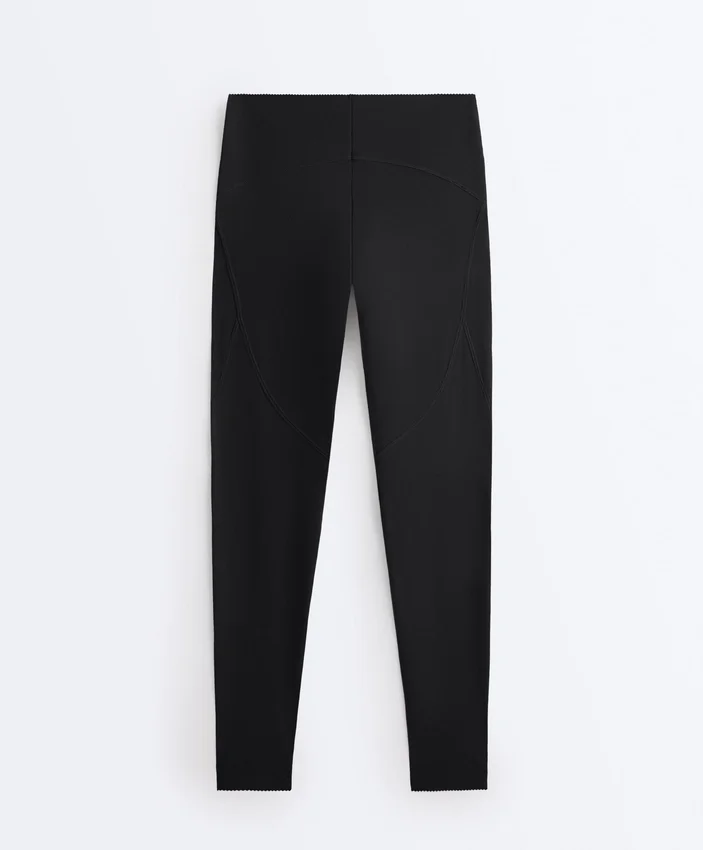Compressive legginsy z wysokim stanem i długością do kostek Compressive legginsy z wysokim stanem i długością do kostek