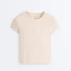 Dopasowany T-shirt z krótkim rękawem z prążkowanego modalu Dopasowany T-shirt z krótkim rękawem z prążkowanego modalu