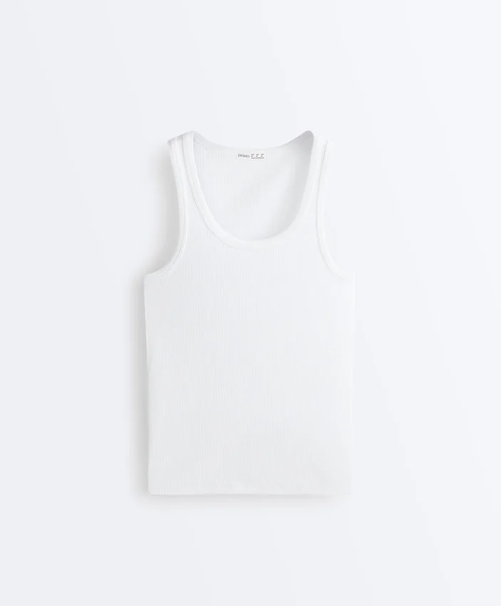 Dopasowany T-shirt z ramiączkami z dzianiny prążkowanej, wykonany z bawełny i modalu Dopasowany T-shirt z ramiączkami z dzianiny prążkowanej, wykonany z bawełny i modalu