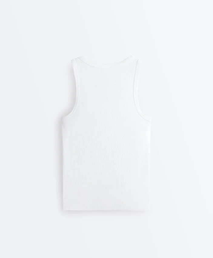 Dopasowany T-shirt z ramiączkami z dzianiny prążkowanej, wykonany z bawełny i modalu Dopasowany T-shirt z ramiączkami z dzianiny prążkowanej, wykonany z bawełny i modalu