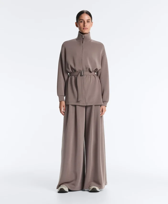 Długa kurtka gorsetowa z miękkim paskiem Soft Touch z modalu Długa kurtka gorsetowa z miękkim paskiem Soft Touch z modalu