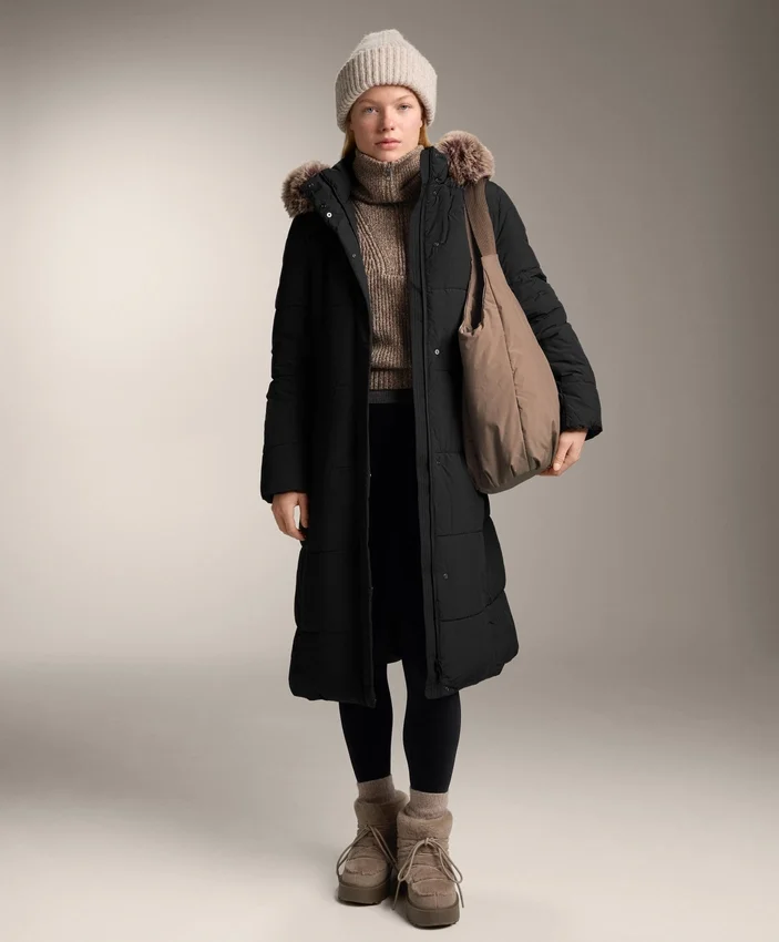 Długa, pikowana kurtka z materiału hydrofobowego Primaloft® Długa, pikowana kurtka z materiału hydrofobowego Primaloft®