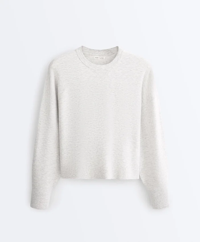 Dzianinowy sweter z okrągłym dekoltem Dzianinowy sweter z okrągłym dekoltem