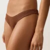 Figi bikini brazylijskie z marszczonym materiałem i wycięciem w kształcie litery U Figi bikini brazylijskie z marszczonym materiałem i wycięciem w kształcie litery U