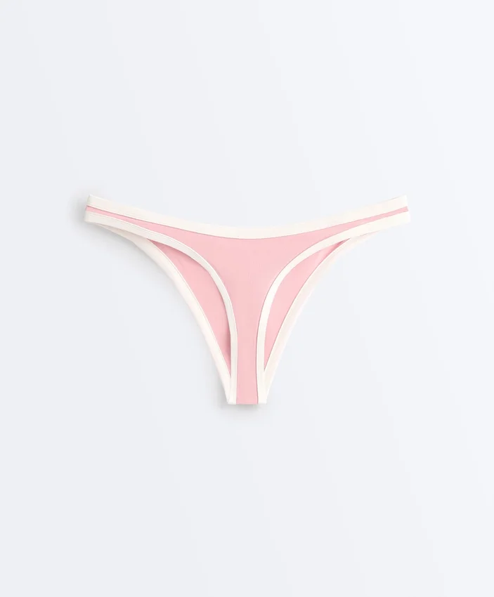 Figi bikini o średnim pokryciu z kontrastową lamówką i wycięciem w kształcie litery U Figi bikini o średnim pokryciu z kontrastową lamówką i wycięciem w kształcie litery U