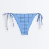 Figi bikini o średnim stopniu zakrycia z wiązaniem z nadrukiem w kratkę
