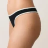 Fioletowe majtki bikini typu stringi z kontrastową lamówką Fioletowe majtki bikini typu stringi z kontrastową lamówką