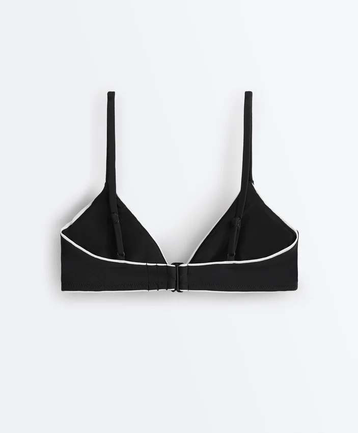 Górka bikini w kształcie trójkąta z lamówką i wiązaniem Górka bikini w kształcie trójkąta z lamówką i wiązaniem
