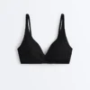Górka bikini z wiązaniem z tyłu i dekoltem typu halter Górka bikini z wiązaniem z tyłu i dekoltem typu halter