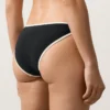 Klasyczne majtki bikini z kontrastową lamówką