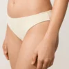 Klasyczne majtki bikini z marszczonego materiału Klasyczne majtki bikini z marszczonego materiału