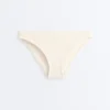 Klasyczne majtki bikini z marszczonego materiału Klasyczne majtki bikini z marszczonego materiału