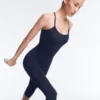 Kombinezon Comfortlux Capri z krzyżującymi się ramiączkami z tyłu Kombinezon Comfortlux Capri z krzyżującymi się ramiączkami z tyłu