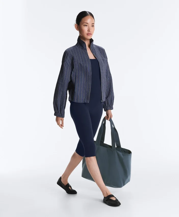 Kombinezon Comfortlux Capri z krzyżującymi się ramiączkami z tyłu Kombinezon Comfortlux Capri z krzyżującymi się ramiączkami z tyłu