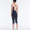 Kombinezon Comfortlux Capri z krzyżującymi się ramiączkami z tyłu Kombinezon Comfortlux Capri z krzyżującymi się ramiączkami z tyłu