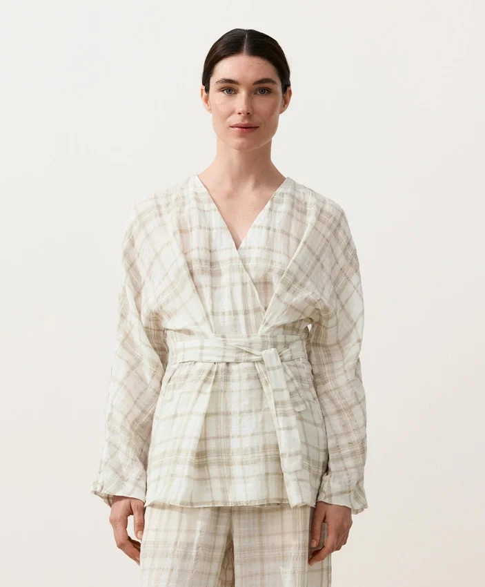 Koszula w stylu kimono z mieszanki lnu i lyocellu w kratę Koszula w stylu kimono z mieszanki lnu i lyocellu w kratę