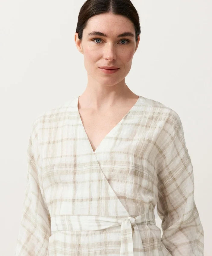 Koszula w stylu kimono z mieszanki lnu i lyocellu w kratę Koszula w stylu kimono z mieszanki lnu i lyocellu w kratę