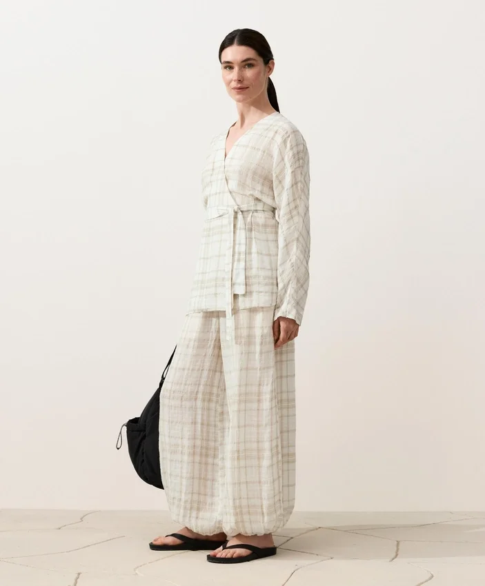 Koszula w stylu kimono z mieszanki lnu i lyocellu w kratę Koszula w stylu kimono z mieszanki lnu i lyocellu w kratę