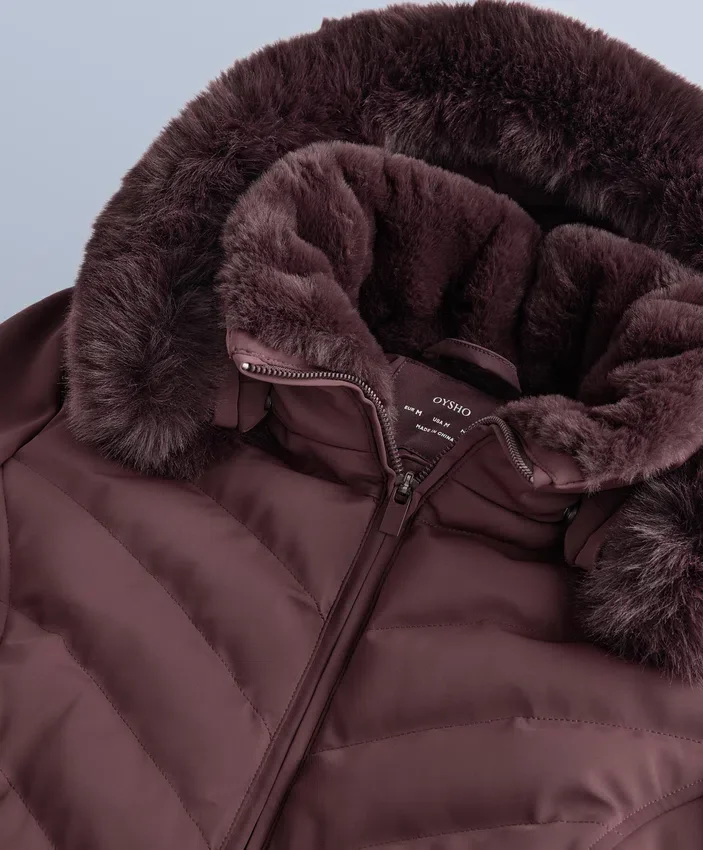 Kurtka narciarska Primaloft® wodoodporna o bardzo dopasowanym kroju Kurtka narciarska Primaloft® wodoodporna o bardzo dopasowanym kroju